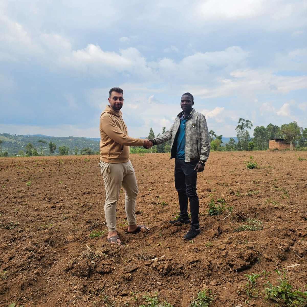 WhatsApp Image 2025-12-04 at 14.21.33